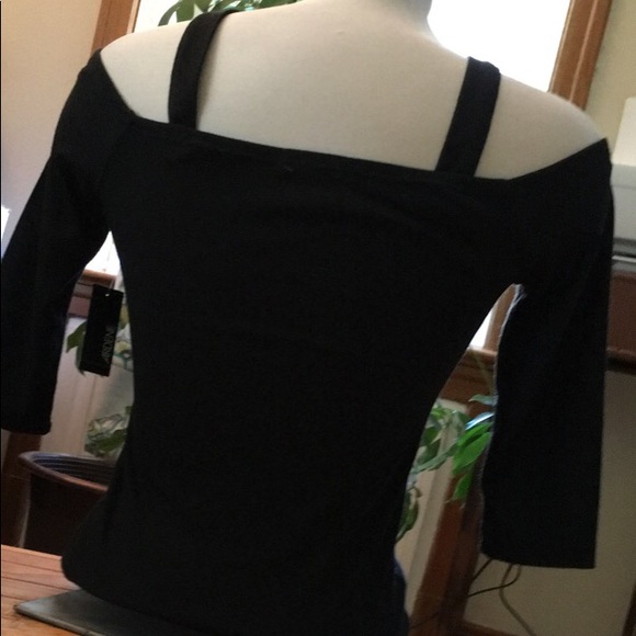 Black Tee’s with Strap - Picture 3 of 5